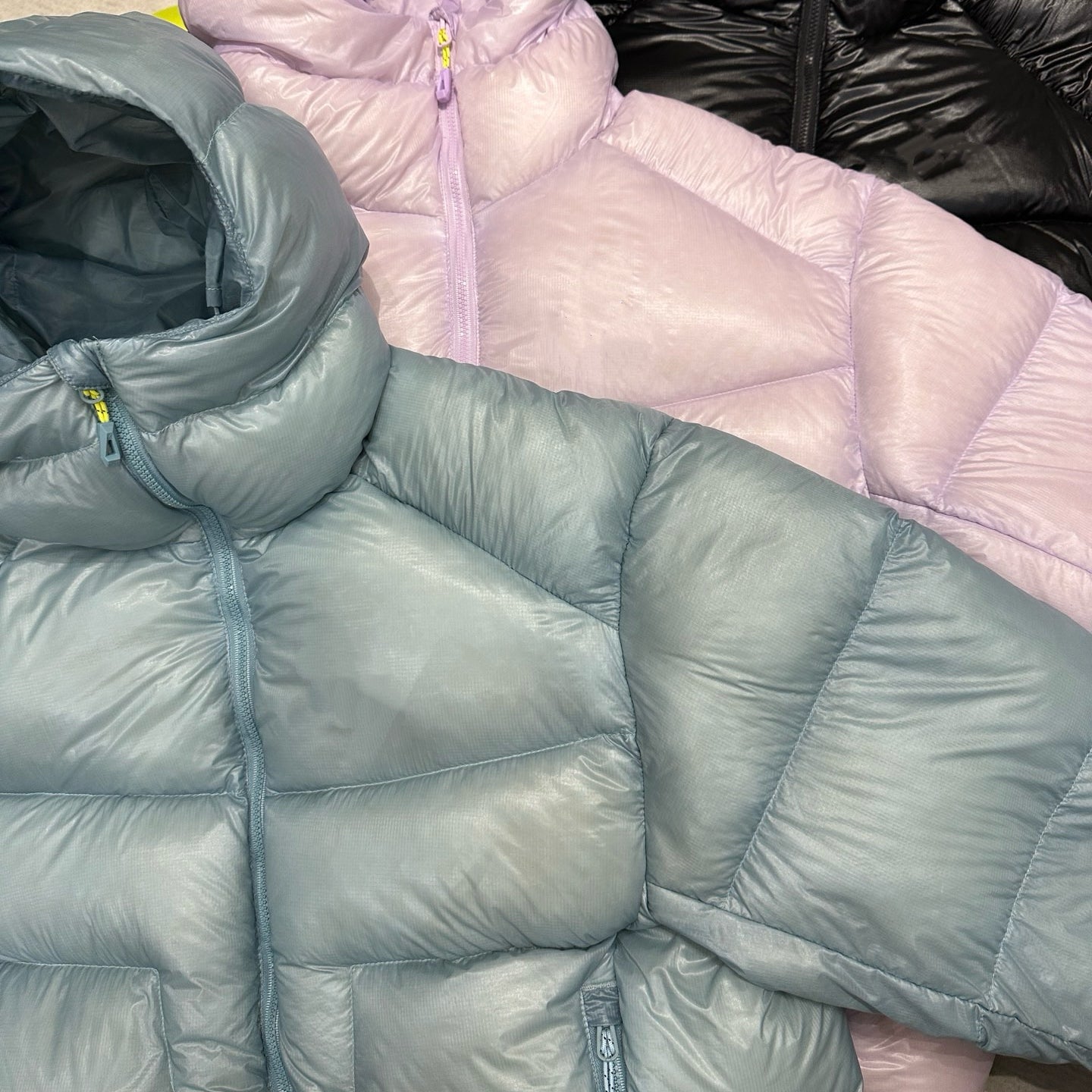 Winter Hooded 1000 Fill Power Water-Repellent Goose Down Lightweight Insulated Outdoor Jacket for Men and Women Unisex Warm  Water-proof with Pocket 1000FP