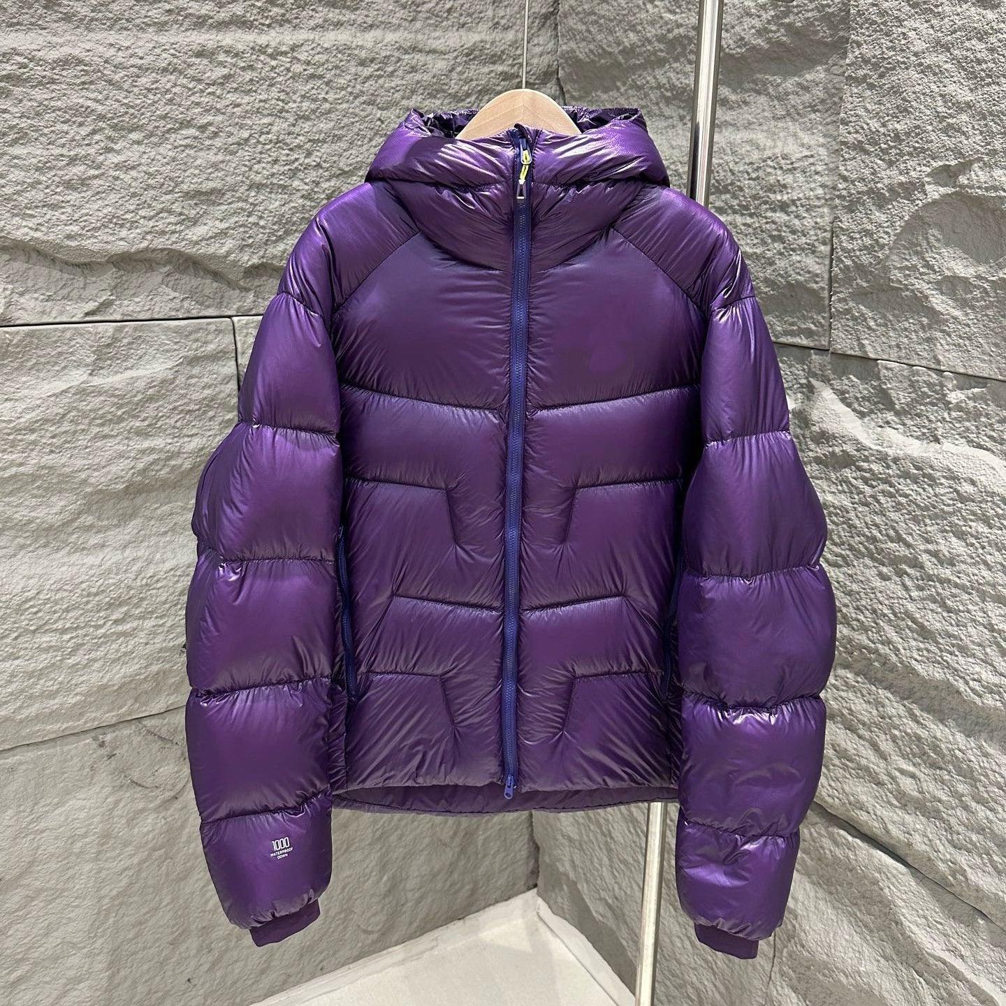 Winter Hooded 1000 Fill Power Water-Repellent Goose Down Lightweight Insulated Outdoor Jacket for Men and Women Unisex Warm  Water-proof with Pocket 1000FP