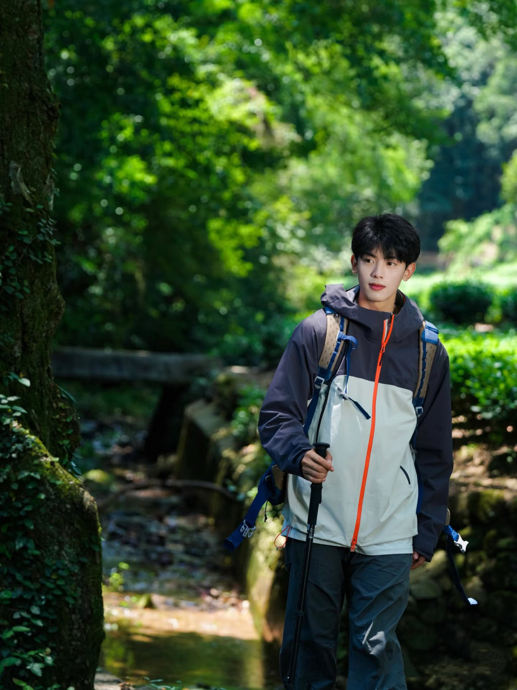 GORE-TEX Waterproof Windbreaker - Unisex Ultra-Light Shell Jacket - Full Taped Seams & YKK Zippers - Breathable Outdoor Techwear for Spring/Autumn
