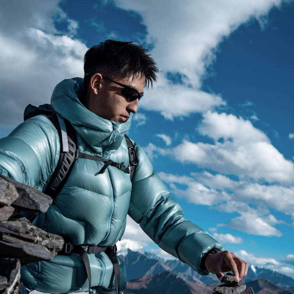 Winter Hooded 1000 Fill Power Water-Repellent Goose Down Lightweight Insulated Outdoor Jacket for Men and Women Unisex Warm  Water-proof with Pocket 1000FP