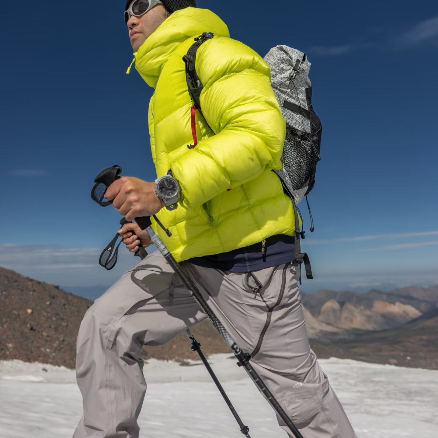 Winter Hooded 1000 Fill Power Water-Repellent Goose Down Lightweight Insulated Outdoor Jacket for Men and Women Unisex Warm  Water-proof with Pocket 1000FP
