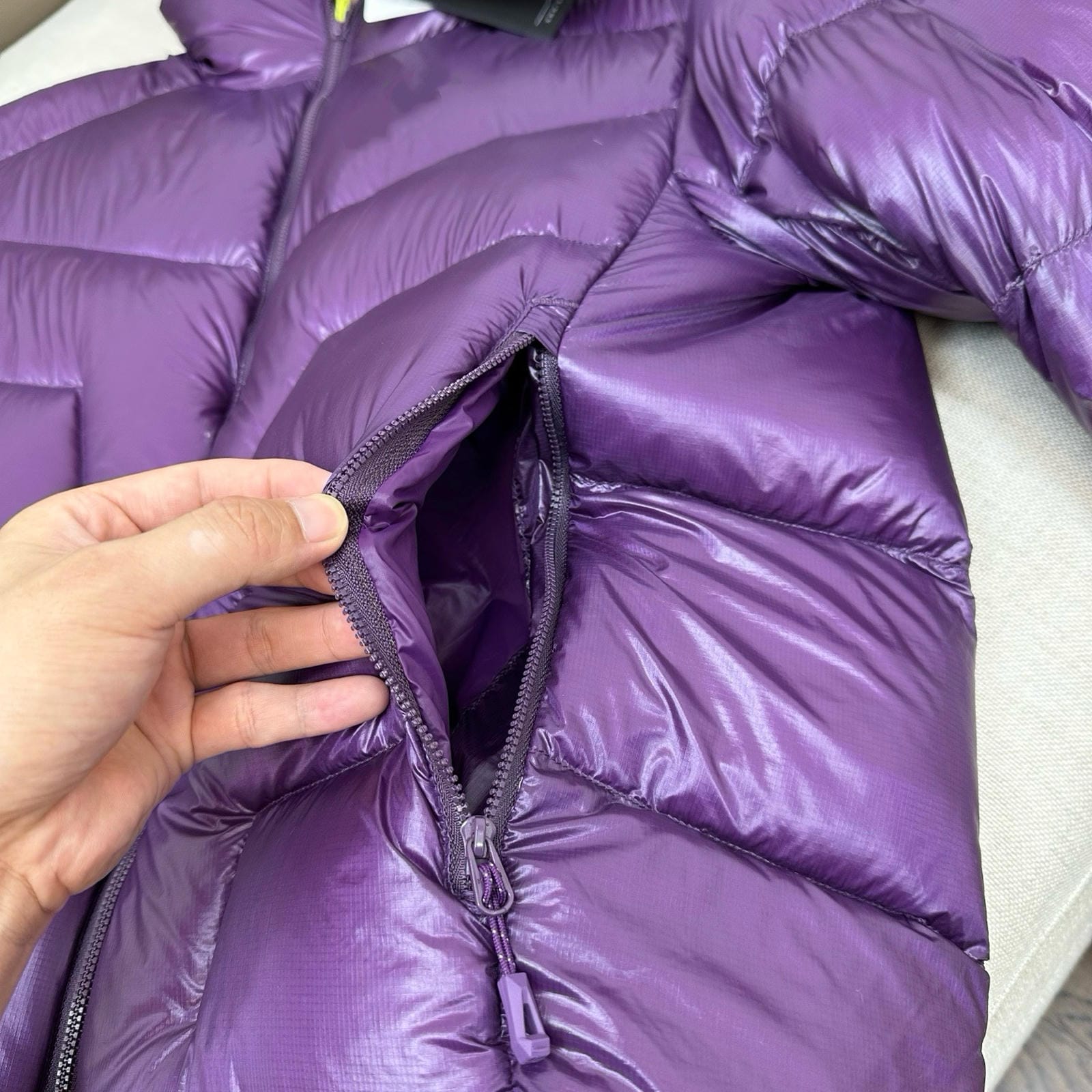 Winter Hooded 1000 Fill Power Water-Repellent Goose Down Lightweight Insulated Outdoor Jacket for Men and Women Unisex Warm  Water-proof with Pocket 1000FP