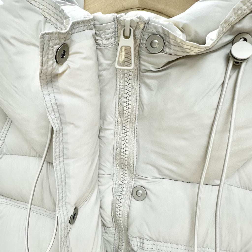 Ultra-Light High Fill Power White Goose Down Jacket Anti-Leakage Tech & Breathable Nylon Shell 90% Northern White Goose Down Parka - 800FP Fluffy Warmth with Innovative Anti-Down Stitching
