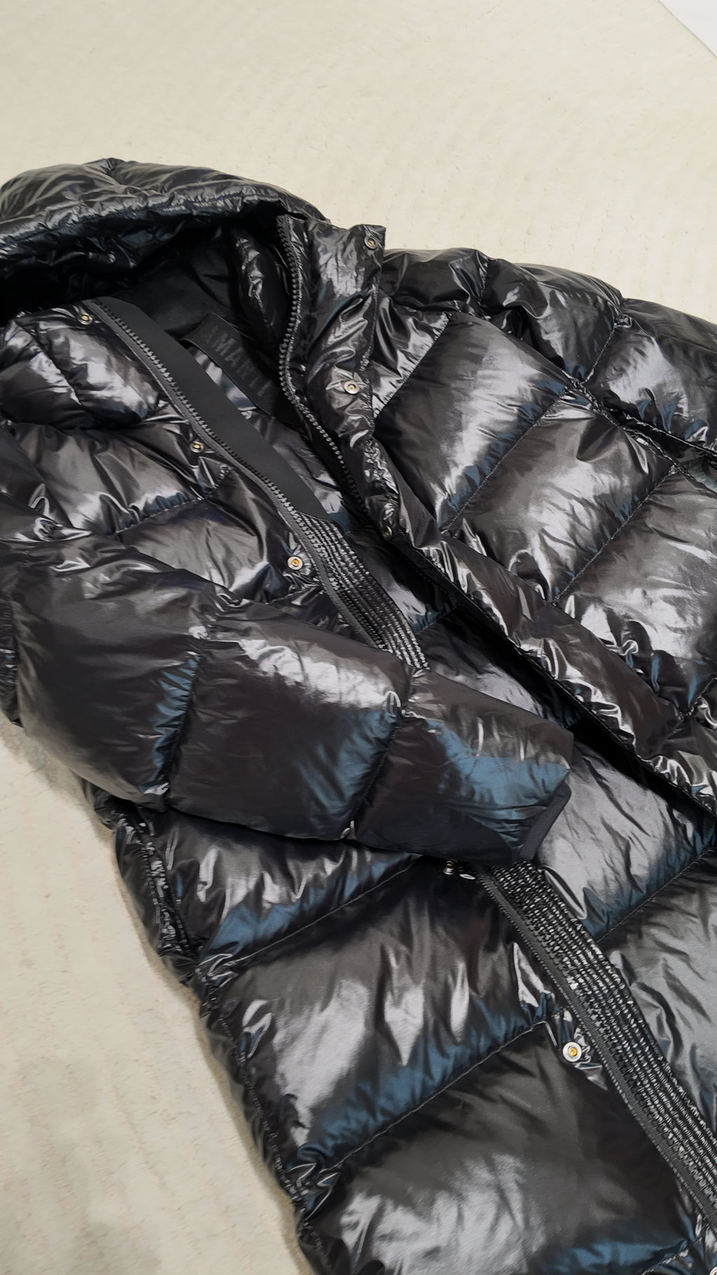 Winter Long Duck Down Jacket With 7 horizontal baffles Hooded Warm Puffy Unisex Black White Grey Easy Clean 850FP model 2360