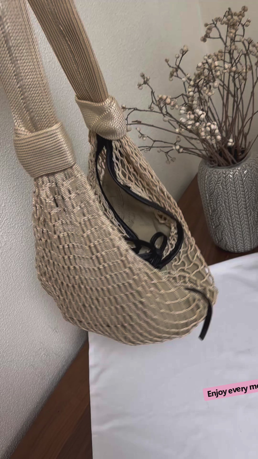 Elegant Beige Woven Mesh Tote Bag For Women Lightweight Shoulder Crossbody